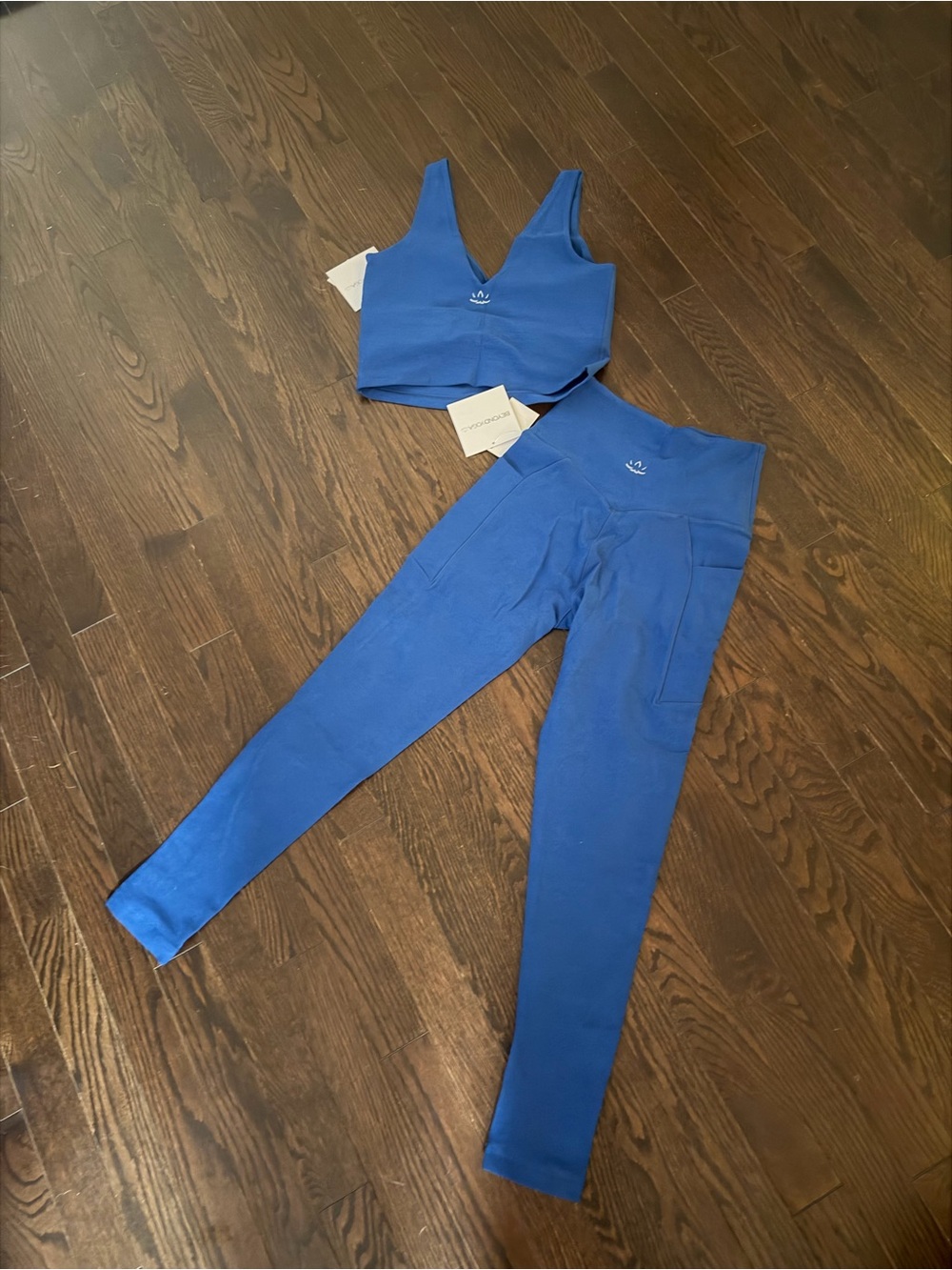 Beyond Yoga Marine Blue Heather Cropped Tank & Pocket Legging. Size S. NWT.
